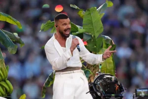 Tribunal reactiva demanda ‘perpetua’ de derechos de autor contra Ricky Martin por ‘Vida’